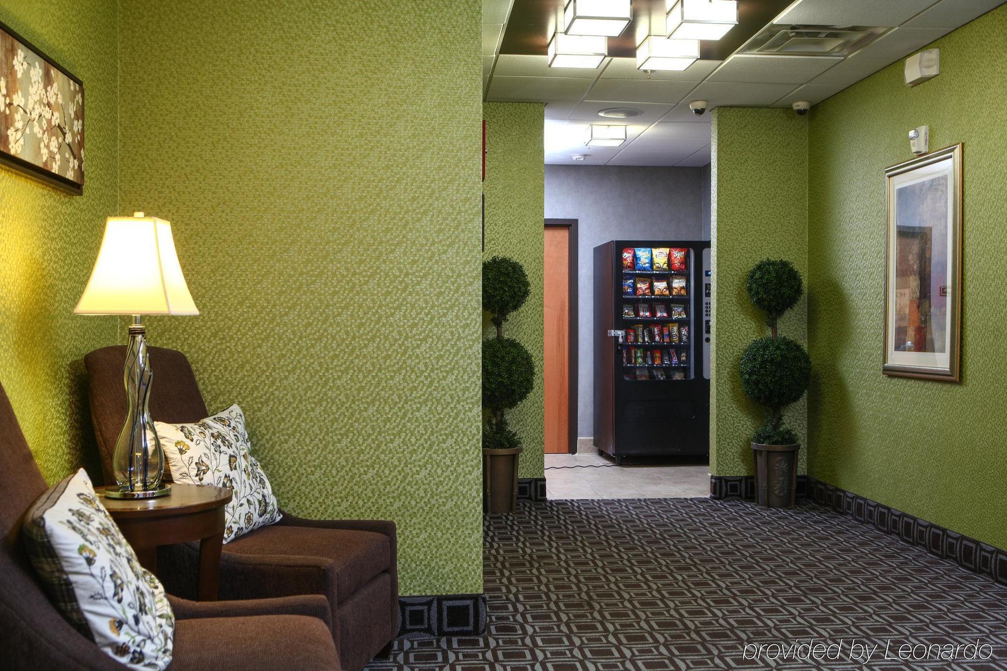 Holiday Inn Express Hotel & Suites Austell Powder Springs By Ihg Exterior photo